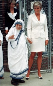 <a href=http://www.carnaval.com/cityguides/london/motherteresa-diana.jpg>Diana visits Mother Theresa</a>
