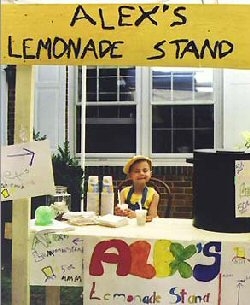 Her first lemonade stand in 2000 (http://www.blogcdn.com/www.thecancerblog.com/media/2006/03/alex-lemonade-stand-cancer.jpg)