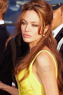 Angelina Jolie at the Grammys 2009 (http://en.wikipedia.org/wiki/Angelina_jolie)