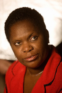 Picture of Health Hero: Hazviperi Betty Makoni by Wendy Jewell