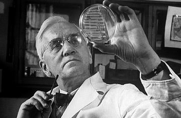 Alexander Fleming  (http://parasites-world.com/sir-alexander-fleming-b ())