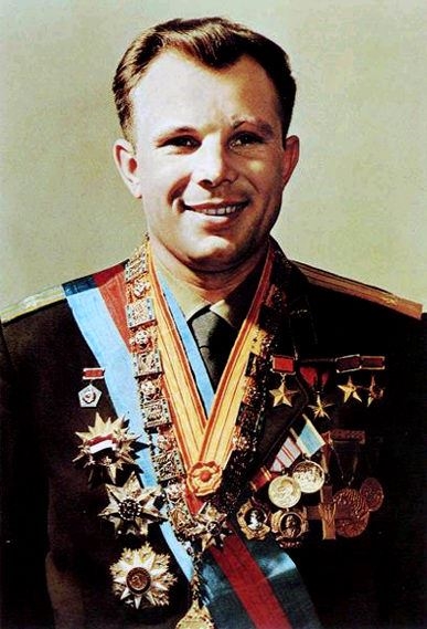 Yuri Gagarin (http://www.vperedrossiya.ru/patriot_all.html)