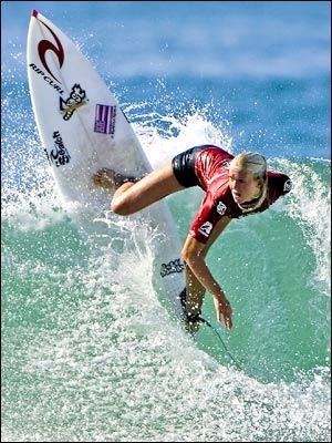 Bethany Hamilton surfing 