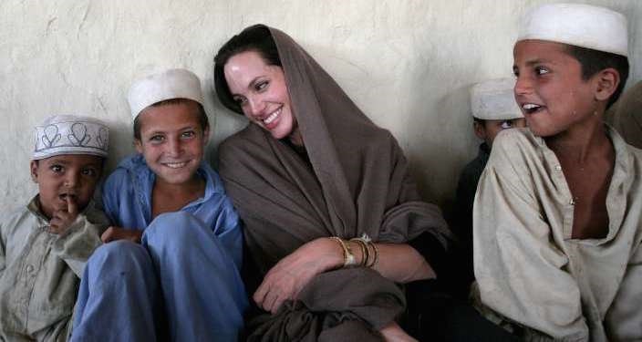 Angelina Jolie in Afghanistan (unhcr.org (UNHCR))