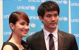 Ken and Ann at UNICEF Press Conference<br>(www.unicef.org/thailand)