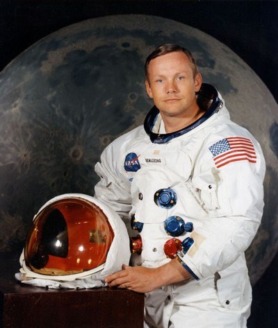 This is Neil Armstrong in his space suit. ( www.windows.ucar.edu/. ../postcards.html)