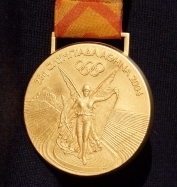 Olympic Gold Medal (www.geocities.com/ esgrimavta/)