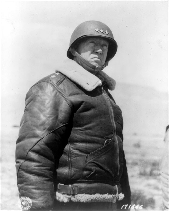 George Patton in uniform (http://www.americaslibrary.gov/assets/aa/patton/aa_patton_subj_e.jpg)