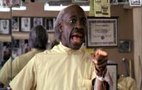 Eddie as barber (http://www.fast-rewind.com/coming2america3.jpg)