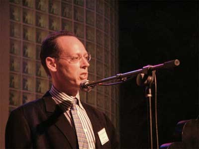 Dr. Paul Farmer speaking at the Global Exchange Awards ceremony