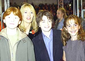 J.K. Rowling with the cast of Harry Potter. (http://image.guardian.co.uk/sys-images/Film/Pix/gallery/2001/11/05/kids.jpg)