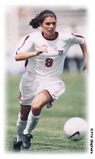 Mia Hamm<br> (http://www.makeithappen.com<br>/wis/bios/hammm.html)