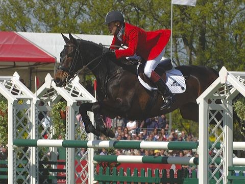 Andrew Hoy jumping Master Monarch (badminton-horse.co.uk)
