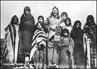 Chief Crowfoot and his family<br> (http://www.abheritage.ca/alberta/<br>images/fn/crowfoot_family.jpg)