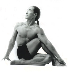 A yoga master in action (kalani.com/yoga)