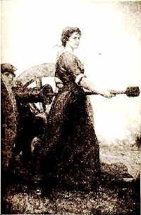 <a href=http://www.walrus.com/~gibralto/acorn/molly.jpg>Molly controlling the cannon</a>