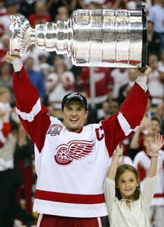 Detroit Red Wings former captain Steve Yzerman's number is hoisted