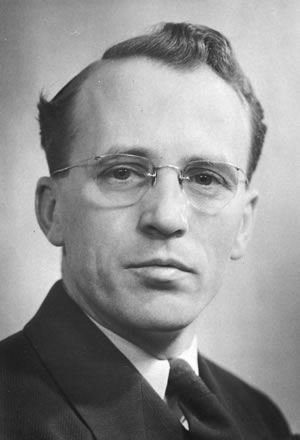 A close up of Tommy Douglas (http://www.dcfmedia.ca/images/tcd_portrait2_high.jpg)