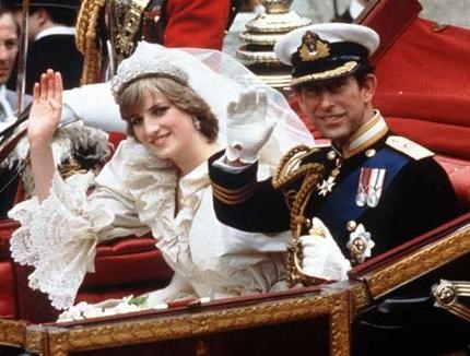 <a href=http://en.wikipedia.org/wiki/Image:Charles_Diana_wedding.jpg>The Wedding</a>