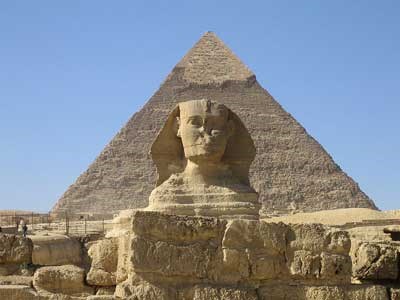 <a href=http://www.destinationafrica.info/wp-content/uploads/2006/09/sphinx-great-pyramid-egypt.jpg>Sphinx and Great Pyramid</a> of Egypt