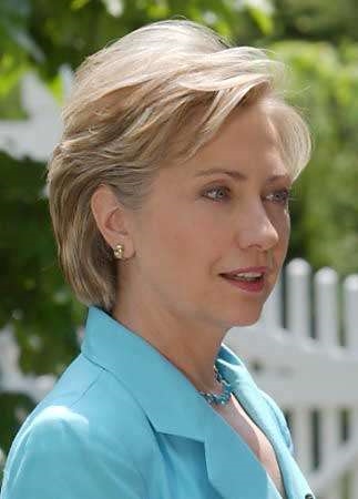 <a href=http://www.hillary.org/hillary/hill.interview.6.7.03.jpg>Hillary Clinton</a>