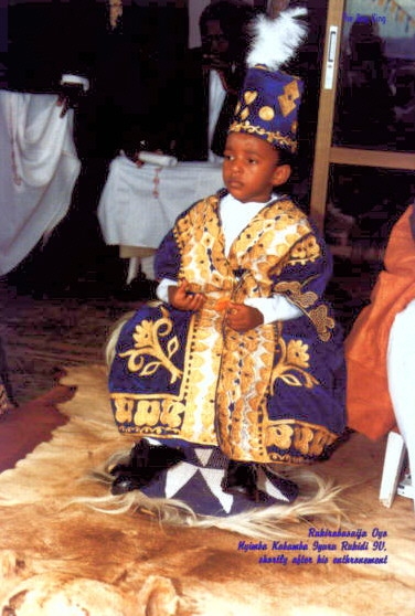 <a href=http://www.safariweb.com/safarimate/boyking6.jpg>His Majesty, Oyoo Nyimba Kabamba Iguru Rukidi IV</a>