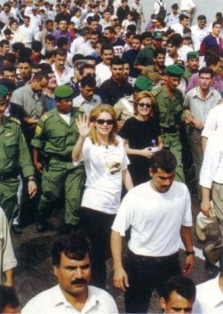 Queen Noor leads the AI Hussein march against cancer. Thousands of Jordanians join her to raise donations for Al Aman Cancer Fund that looks after the poor to offer free cancer treatment for less privileged citizens. 22 October 1999.