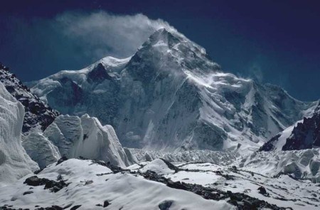 <a href=http://content.answers.com/main/content/wp/en/4/41/K2_North_Face.jpg>K2 North Face</a>