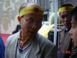 <a href=http://www.taiwanact.net/IMG/jpg/ChaHung2.jpg>Rev. Peter Nguyen Van Hung</a>