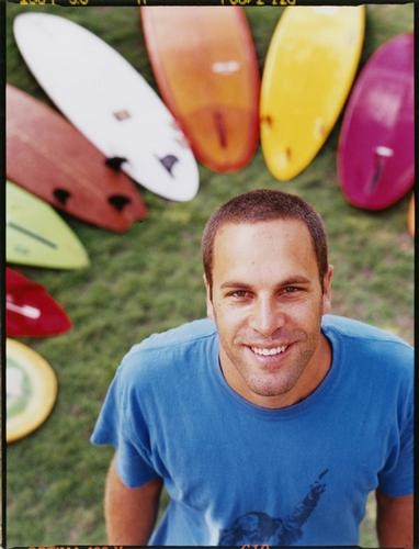 Jack Johnson (Site: www.lat34.com)