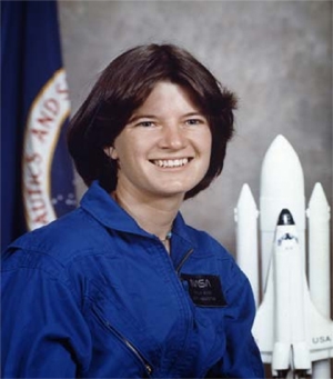  (http://womenshistory.about.com/od/aviationspace/ig/<br>Sally-Ride-Picture-Gallery/Astronaut-Candidate-Sally-Ride.htm)