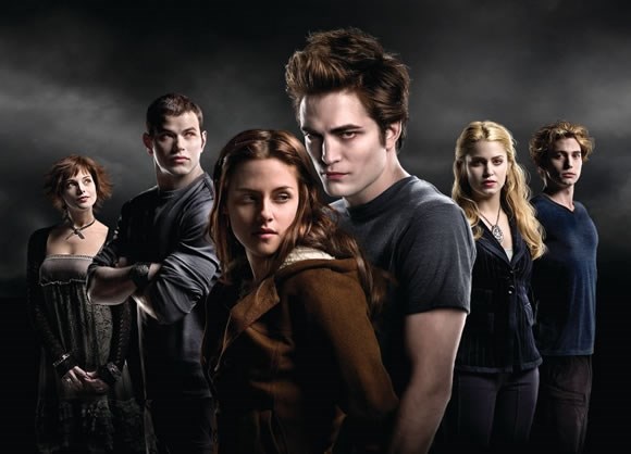 The Twilight Cast!!!! (http://media.filmschoolrejects.com/images/twilight-cast.jpg)