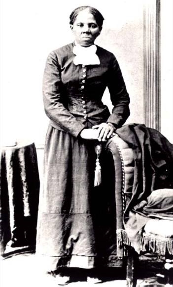  (http://www.undergroundrailroadsongs.com/images/harriet_tubman.jpg)
