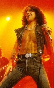Bon Scott (hardrockhideout.files.wordpress.com)