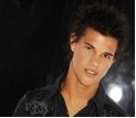 Taylor Lautner (http://en.wikip.edia.org/wiki/Taylor_Lautner)
