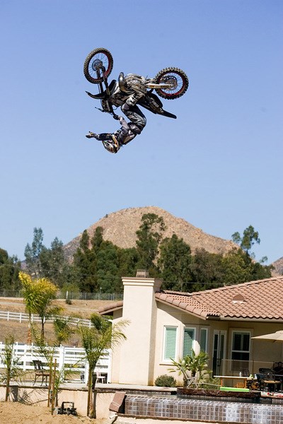 brian deegan doing an one handed backflip (vitalmx.com)