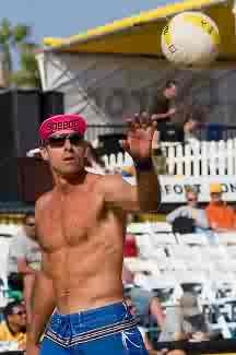 Karch Kiraly  (http://www.strength-and-power-for-volleyball.com/images/karch-kiraly-ball.jpg)