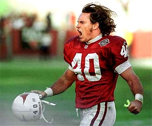 Patrick playing for the Arizona Cardinals. (http://myspaceafter.com/<br>MySpaceAfter/photos/20090413052247pat_tillman_patriot.jpg)