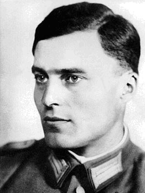 Claus Von Stauffenberg in military dress (http://www.philadelphia-reflections.com/images/graf-von-stauffenberg.jpg)