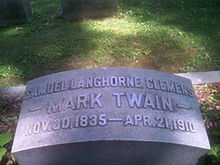 Mark Twain (http://en.wikipedia.org/wiki/Mark_Twain)