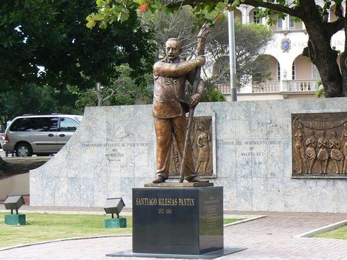 Park commemorating Iglesias in San Juan