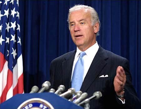  (http://www.hotindienews.com/wp-content/uploads/2010/03/joe-biden1.jpg)