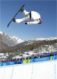 Shaun White snowboarding (michaeldunnblog.com)