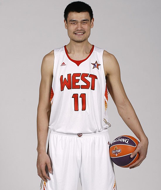 Yao Ming wearing his 2009 West Allstars Jersey (http://www.channelapa.com/2009/02/yao-ming-at-2009-nba-all-star-game.html)