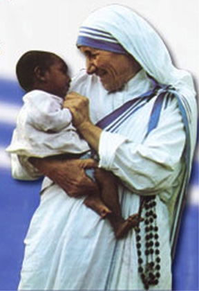 Mother Teresa caring for children in India