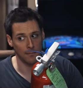 Joel at  work (gaiaonline.com)