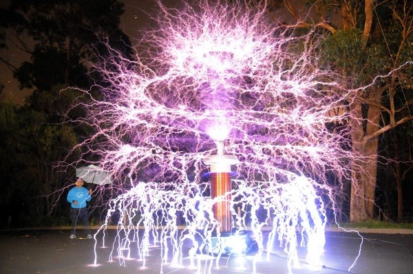 A Tesla Christmas Tree (http://technabob.com/blog/2009/12/22/tesla-coil-christmas-tree/)