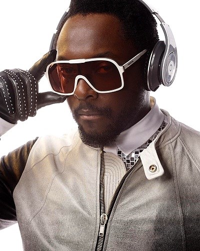 Will.i.am listening to music (http://souldiscoveries.wordpress.com/2011/03/27/will-i-am-lay-me-down-feat-terry-dexter/)