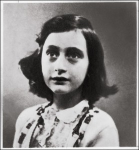 Anne Frank (http://blogwalker.edublogs.org/files/2010/05/anne_frank_3-277x300.jpg)