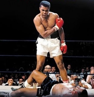 Muhammad Ali Knockout  (http://pdxretro.com/tag/muhammad-ali/)